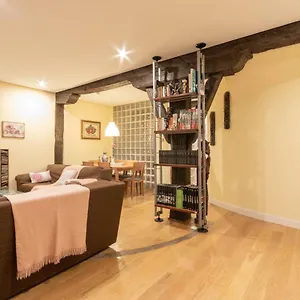 https://casco-viejo-tradicion-pinchos-y-gastronomia.sansebastianhotels.net